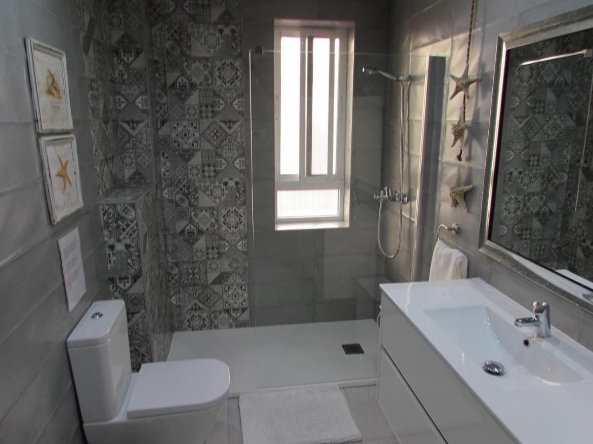 Apartamento A 50 Metros De La Playa Malagueta Con Vistas Al Mar Малага Екстер'єр фото
