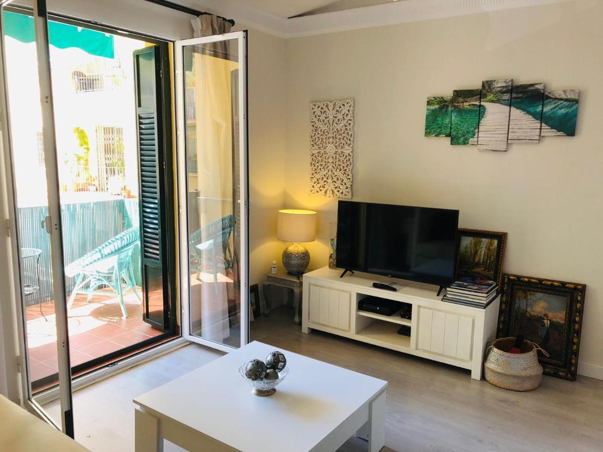 Apartamento A 50 Metros De La Playa Malagueta Con Vistas Al Mar Малага Екстер'єр фото