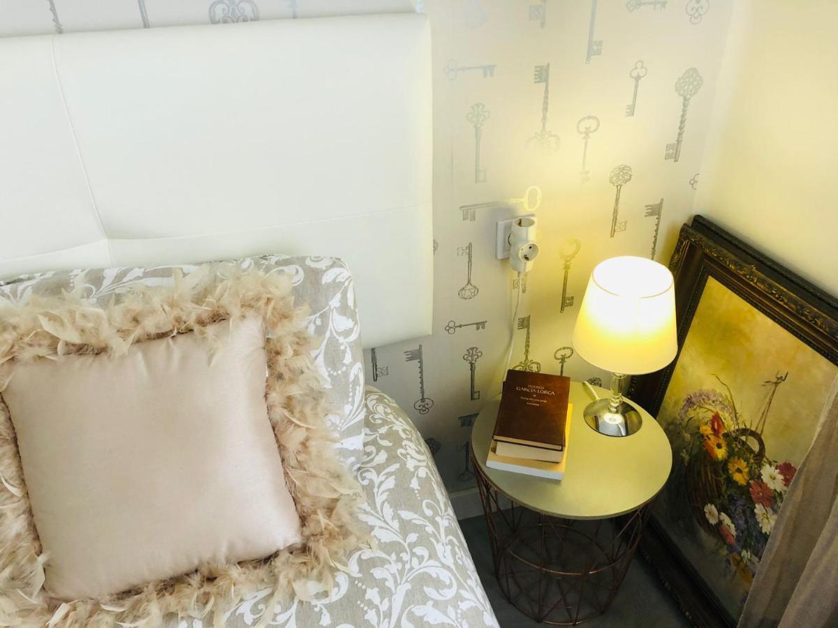 Apartamento A 50 Metros De La Playa Malagueta Con Vistas Al Mar Малага Екстер'єр фото